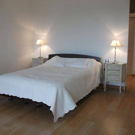 Camelia Rouge Bed & Breakfast Granville Ngoại thất bức ảnh
